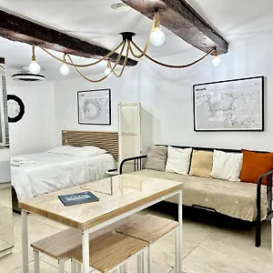 Le 7b, Loft A 2 Mn Du Port Et 10 Mn Des Plages La Ciotat